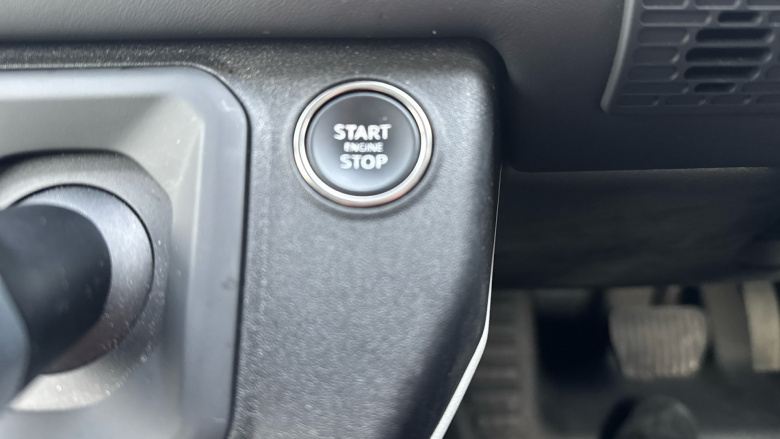 Land Rover Defender 3.0 D250 HSE 90 3dr Auto Diesel Estate